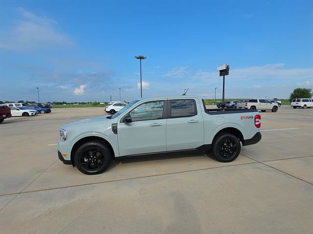Used 2024 Ford Maverick Lariat w/ FX4 Off-Road Package AWD/4WD image 2