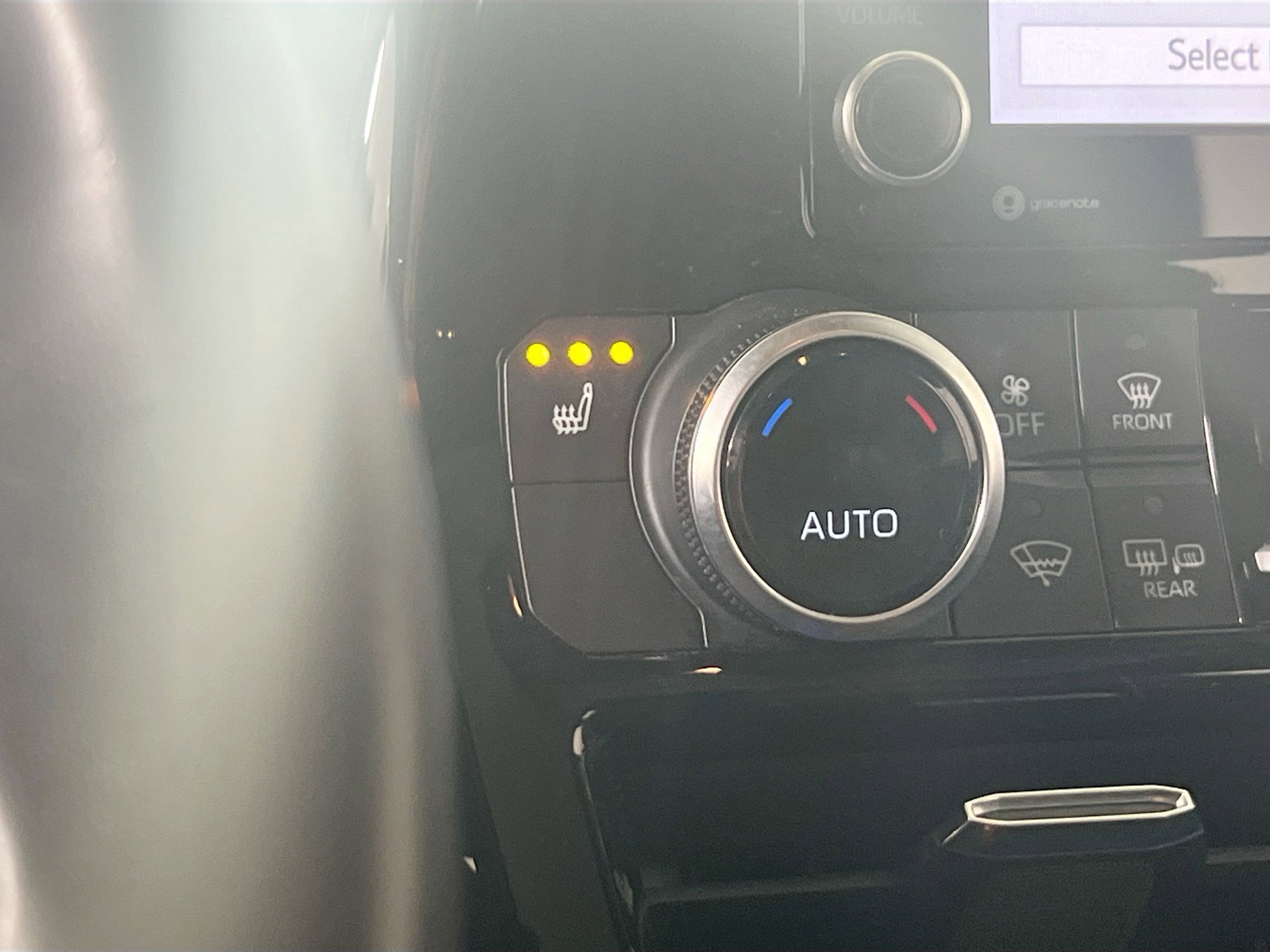 Used 2021 Toyota Highlander XSE image 19