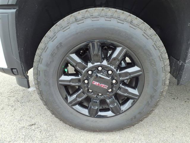 New 2025 GMC Sierra 2500 AT4 w/ AT4 Premium Plus Package AWD/4WD image 10