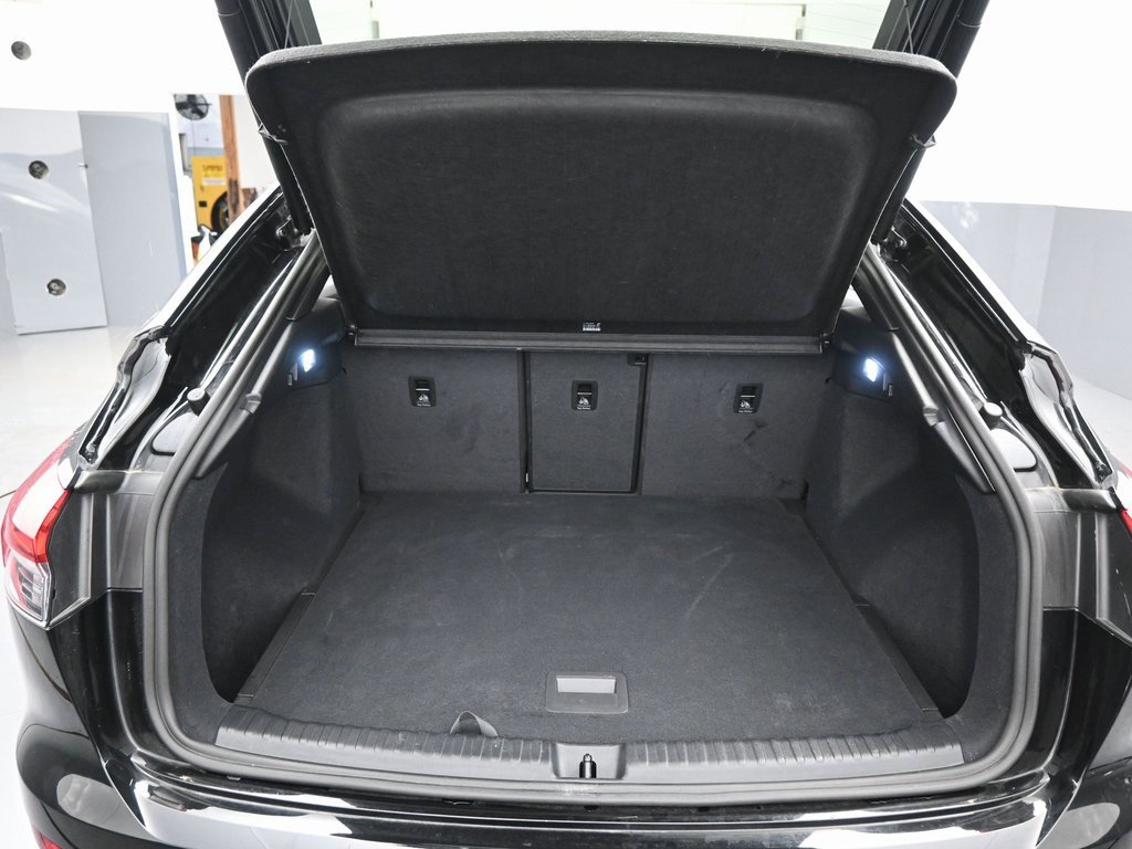 Used 2024 Audi Q4 e-tron Premium Plus w/ Premium Plus image 27