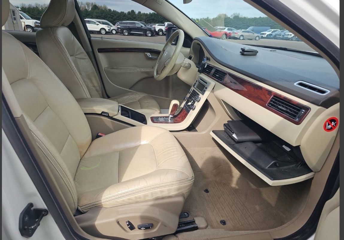 Used 2008 Volvo XC70 3.2 image 7