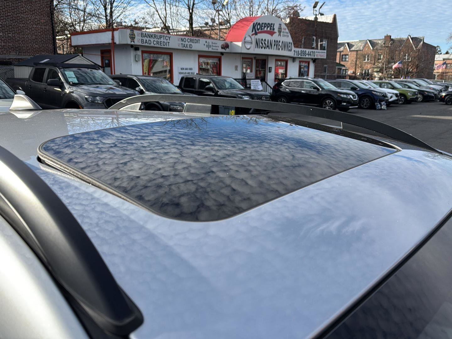 Used 2022 Subaru Crosstrek 2.5i Sport w/ Moonroof Package image 12