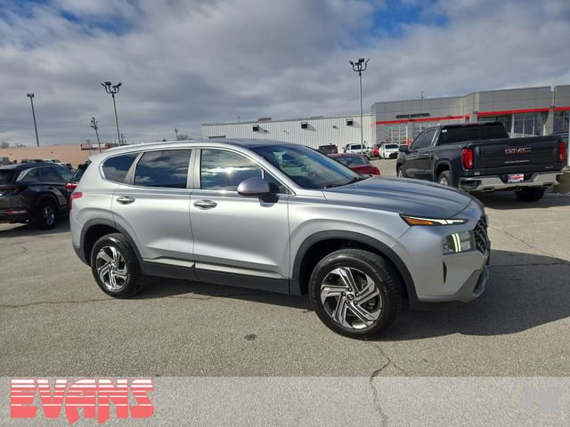 Used 2023 Hyundai Santa Fe SE image 2
