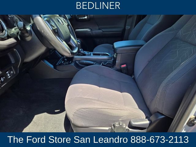 Used 2018 Toyota Tacoma TRD Off-Road w/ Technology Package AWD/4WD image 12