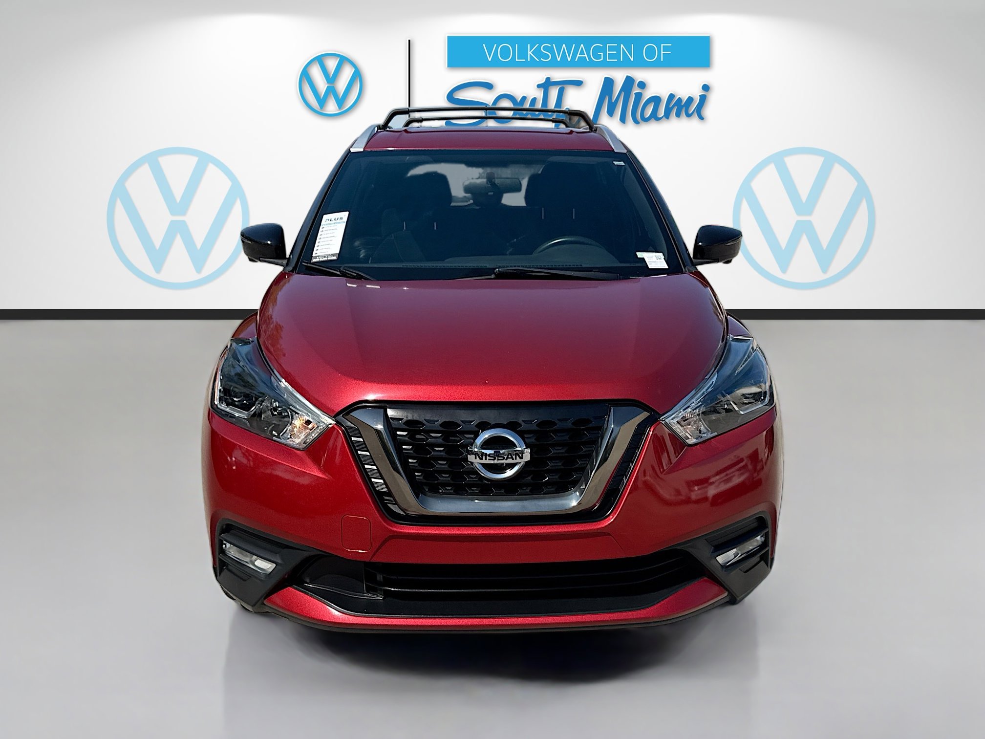 Used 2019 Nissan Kicks SR w/ Exterior Package image 2