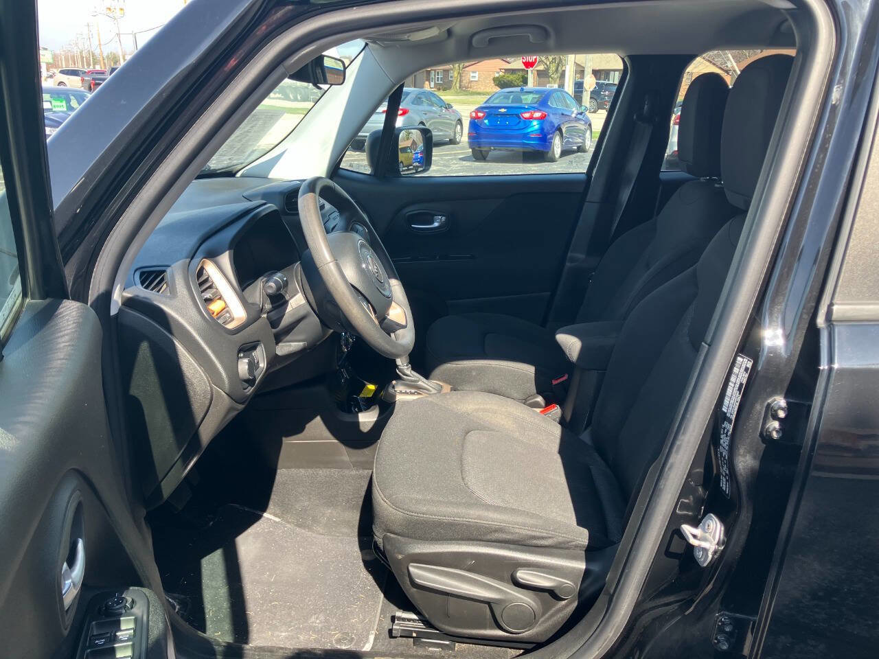 Used 2017 Jeep Renegade Sport w/ Power & Air Group image 10