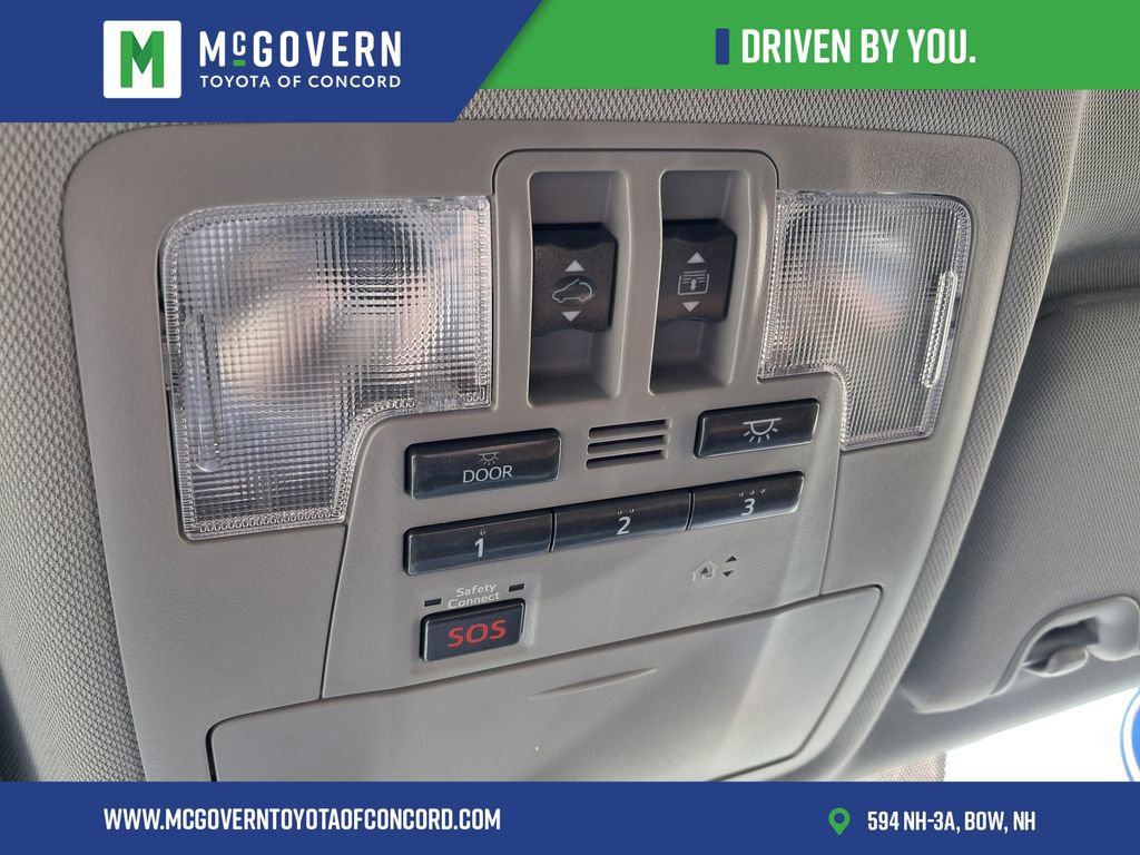 Used 2018 Toyota Highlander Limited Platinum AWD/4WD image 26
