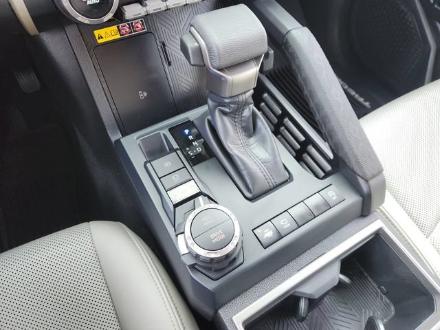 Certified 2025 Toyota Tacoma Limited AWD/4WD image 19