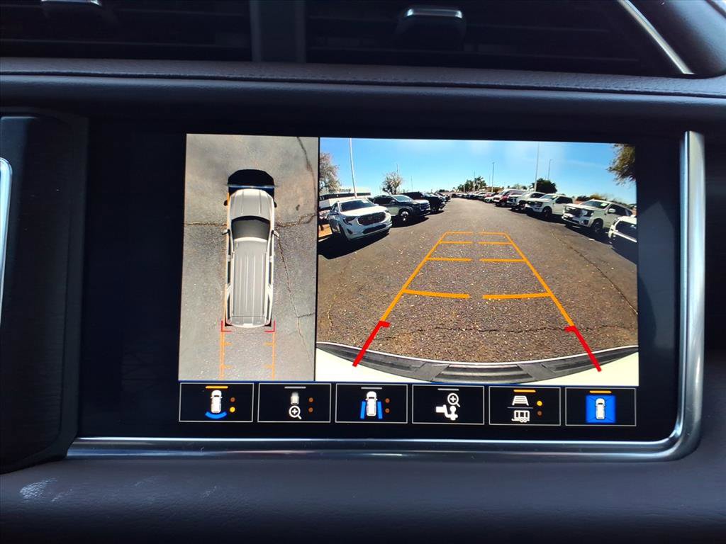 Used 2022 GMC Yukon XL Denali w/ Denali Premium Package image 21