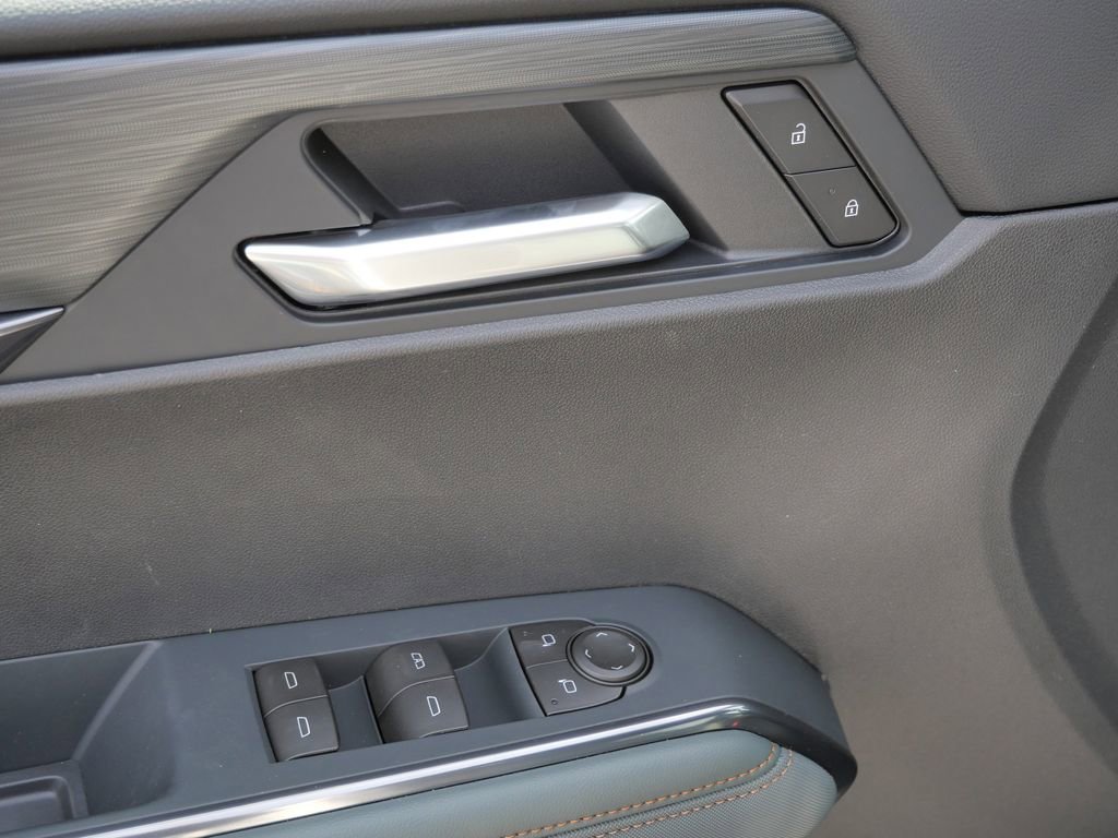 New 2026 GMC Acadia AT4 w/ Luxury Package image 42