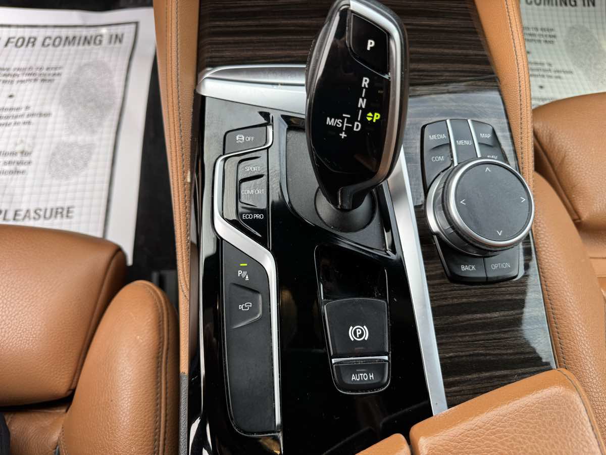 Used 2019 BMW 530i xDrive w/ Luxury Package AWD/4WD image 20