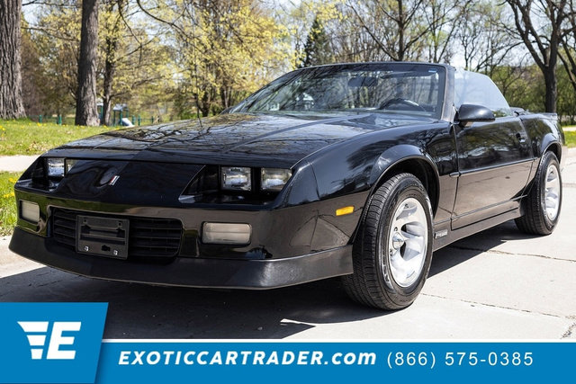 Used 1989 Chevrolet Camaro LT RWD image 1