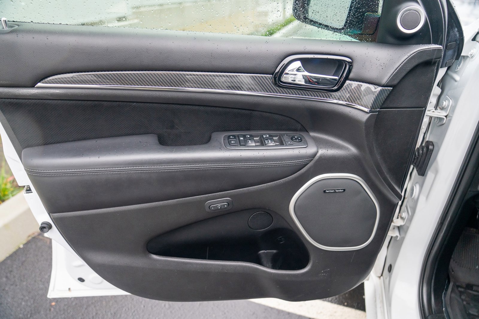 Used 2019 Jeep Grand Cherokee SRT image 10