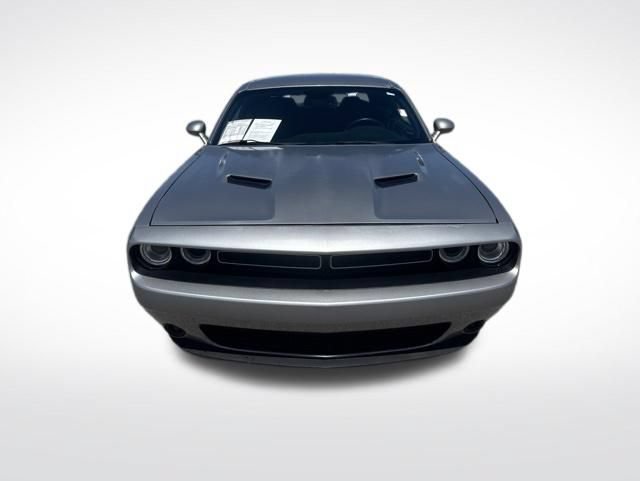 Used 2018 Dodge Challenger R/T RWD image 8