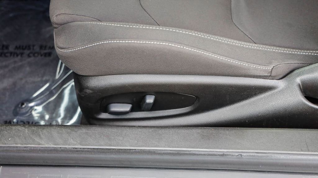 Used 2023 Chevrolet Camaro LT image 23