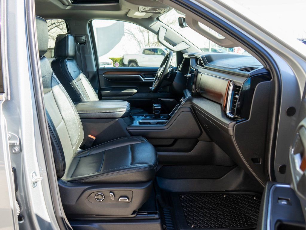 Used 2024 GMC Sierra 1500 Denali w/ Denali Reserve Package image 10