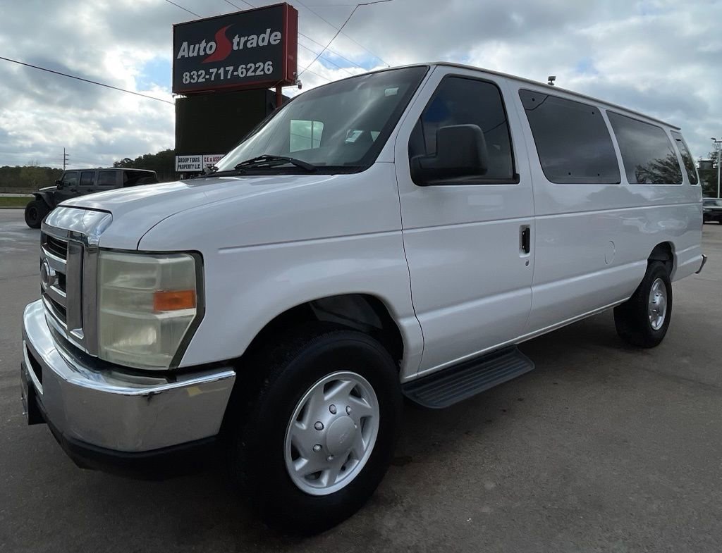 Used 2009 Ford E-350 and Econoline 350 XLT image 4