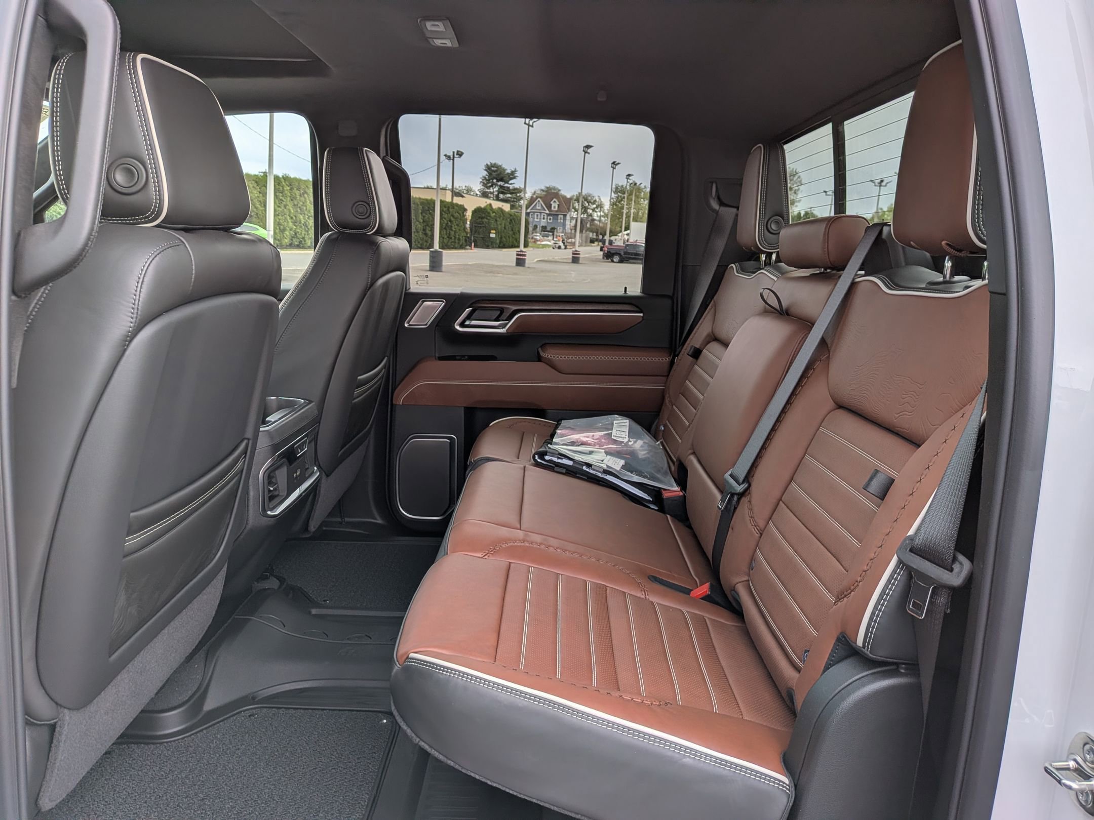 New 2026 GMC Sierra 3500 Denali Ultimate AWD/4WD image 25
