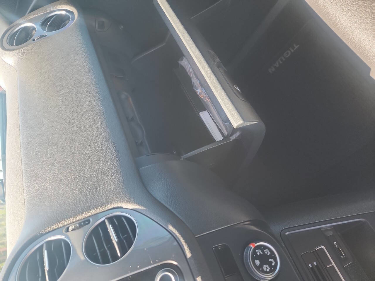 Used 2010 Nissan Versa 1.8 S w/ PWR Plus Pkg image 22