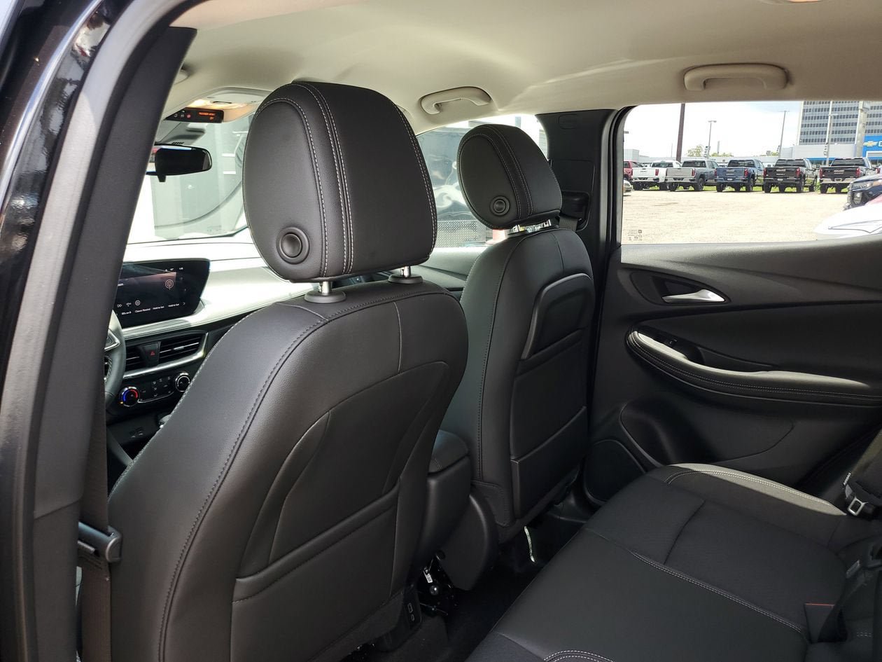 New 2026 Buick Encore GX Preferred w/ Comfort Package FWD image 9