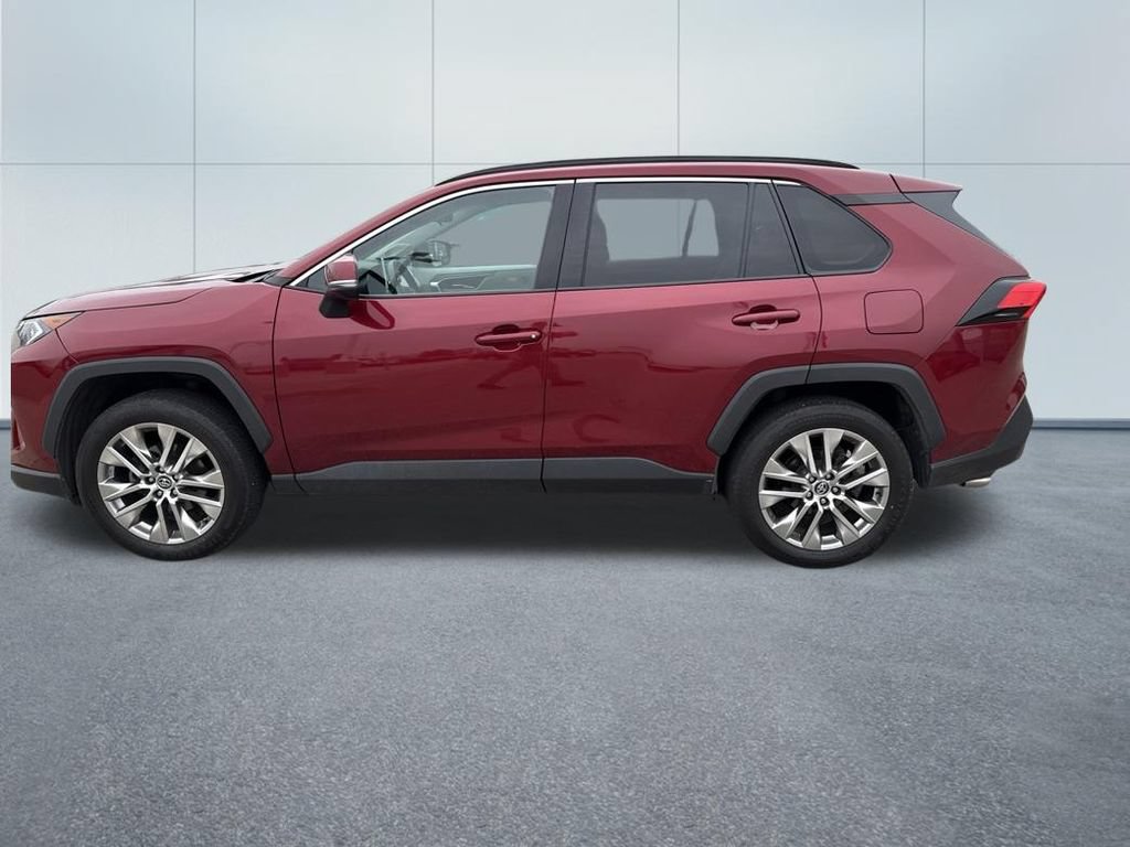 Used 2021 Toyota RAV4 XLE Premium AWD/4WD image 7