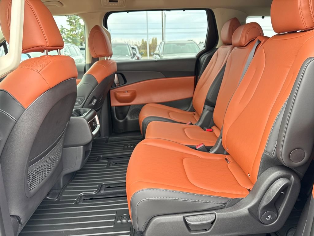 New 2026 Kia Carnival EX image 17