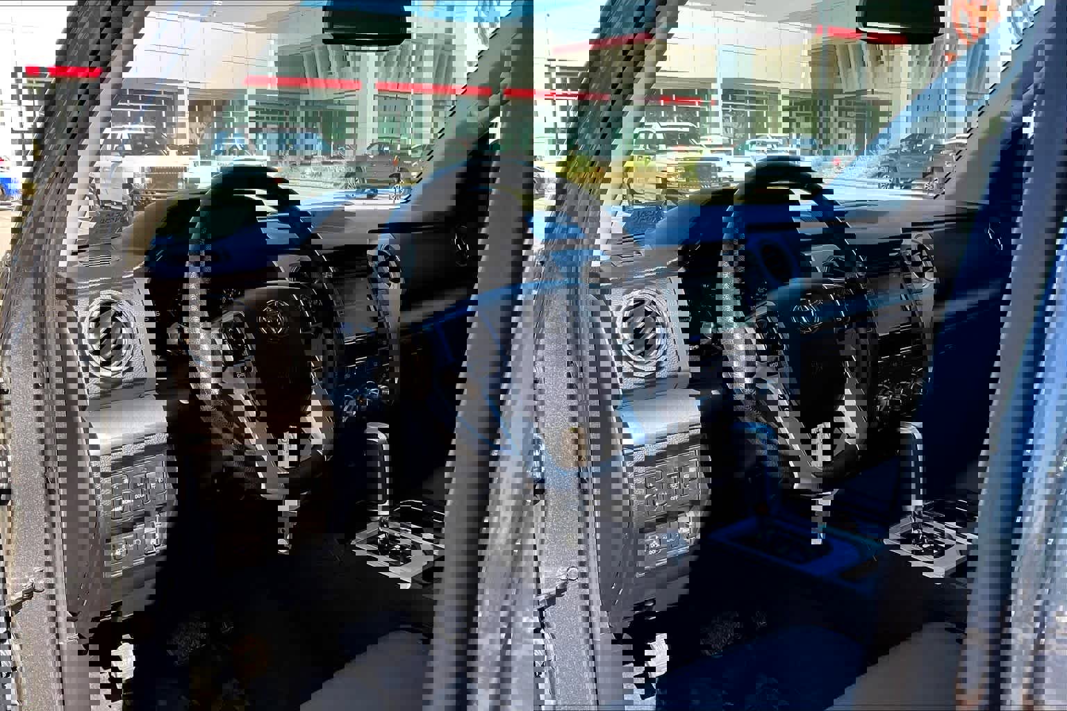 Used 2019 Toyota Tundra SR5 w/ SR5 Upgrade Package image 17