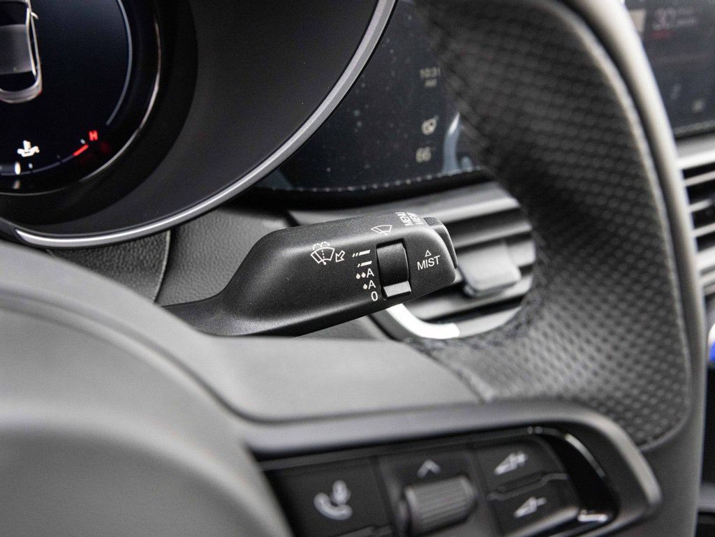 New 2026 Alfa Romeo Giulia AWD w/ Driving Assist Package image 31