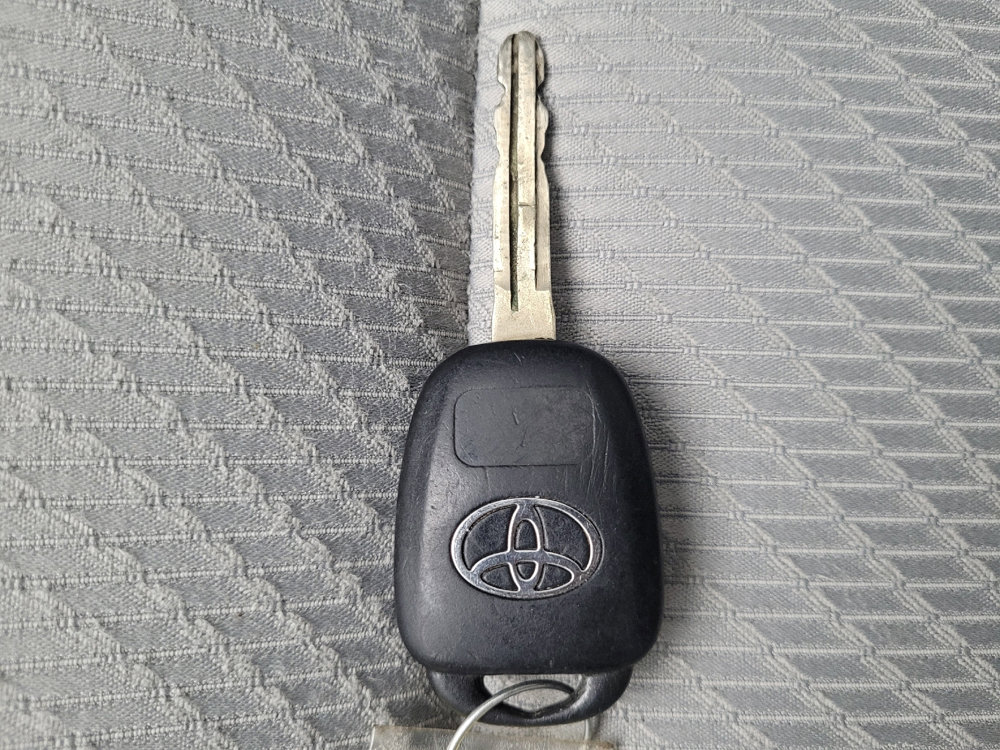 Used 2018 Toyota Highlander LE image 32