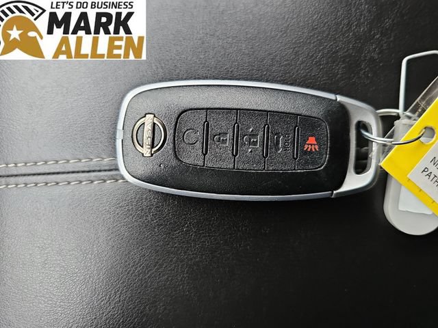 Used 2025 Nissan Pathfinder SV FWD image 34