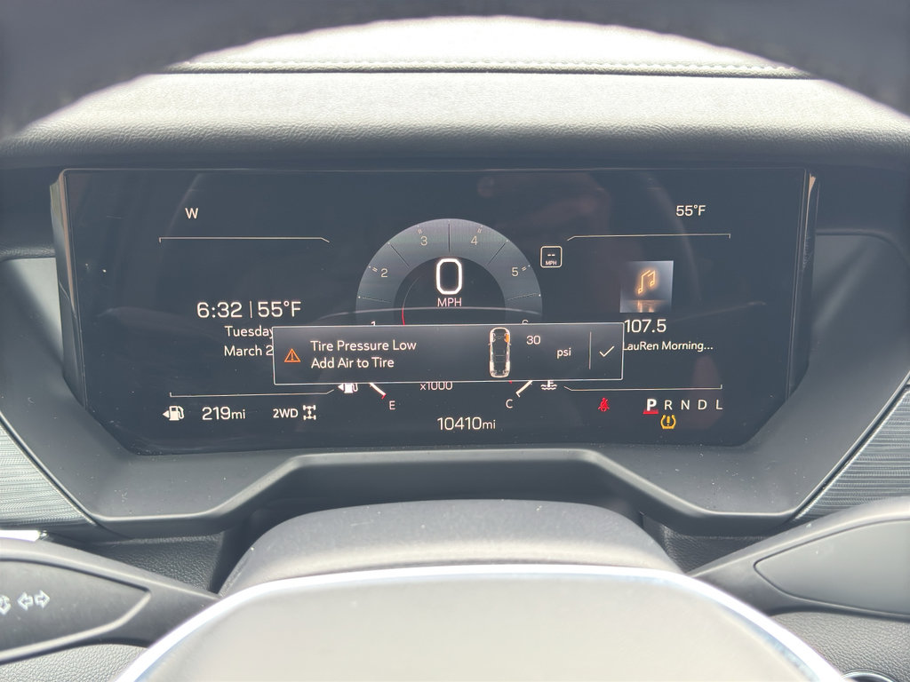 Used 2025 GMC Acadia Elevation image 22