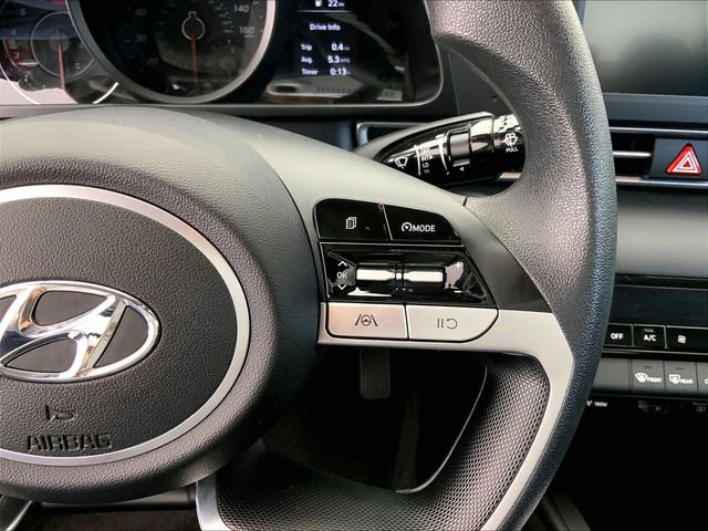 Used 2023 Hyundai Elantra SEL image 19