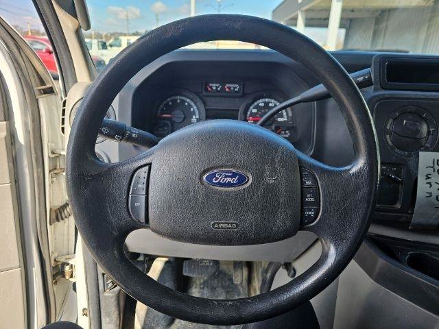 Used 2016 Ford E-350 and Econoline 350 Super Duty w/ Power Windows & Locks Group RWD image 10