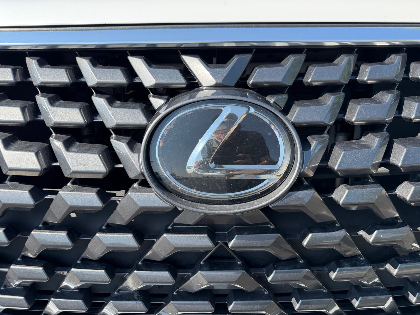 Used 2022 Lexus GX 460 Premium w/ Accessory Package AWD/4WD image 22