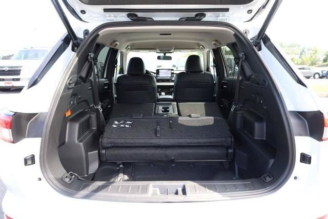 New 2026 Nissan Rogue SL AWD/4WD image 8