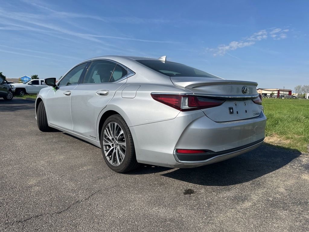 Used 2019 Lexus ES 300h w/ Premium Package FWD image 10
