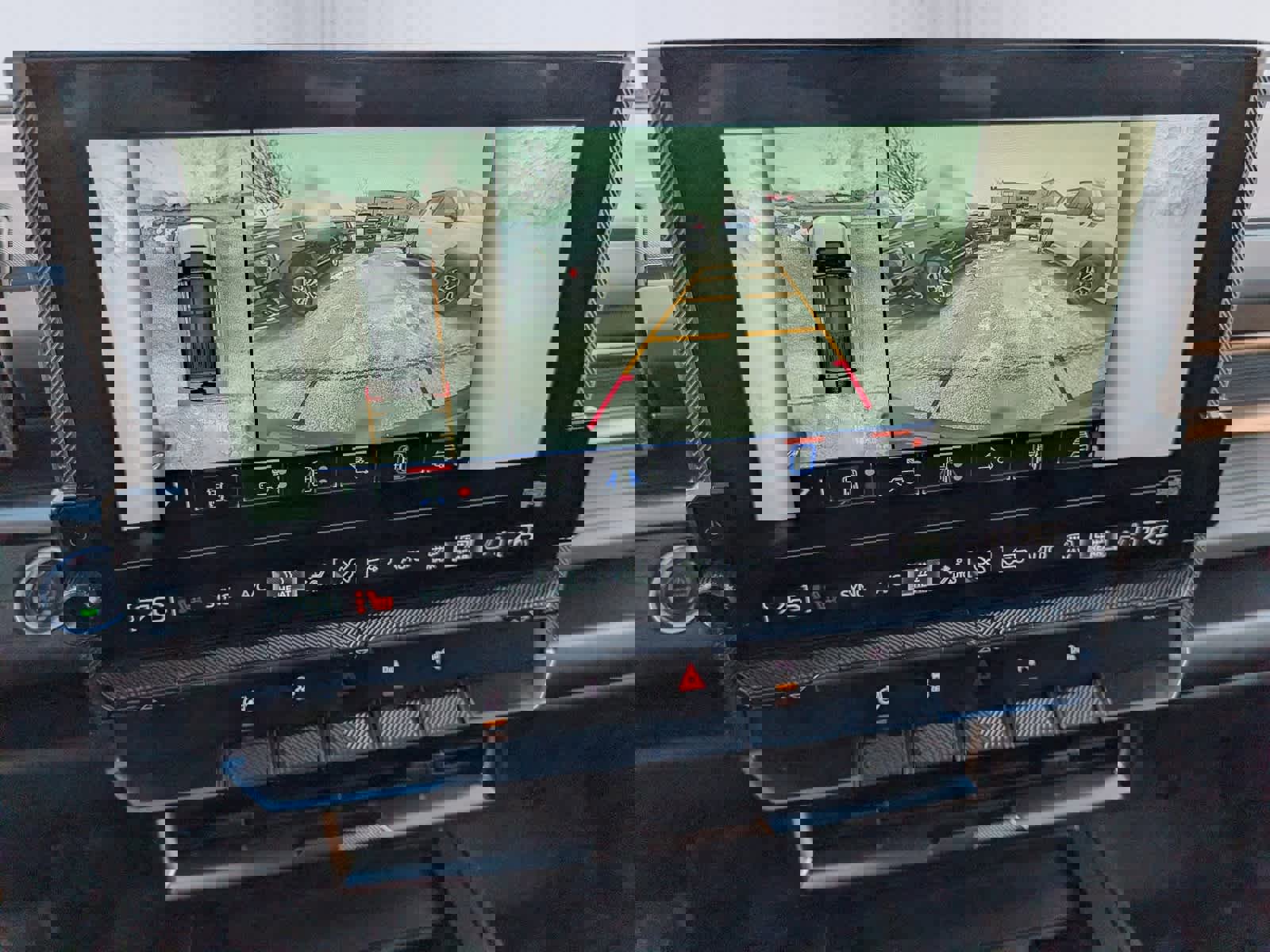 Certified 2025 GMC Hummer EV 2X w/ LPO, Sport Package image 27