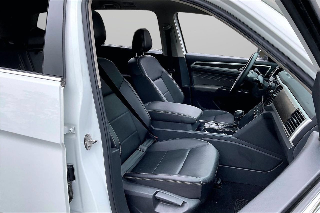 Used 2023 Volkswagen Atlas SE FWD image 23