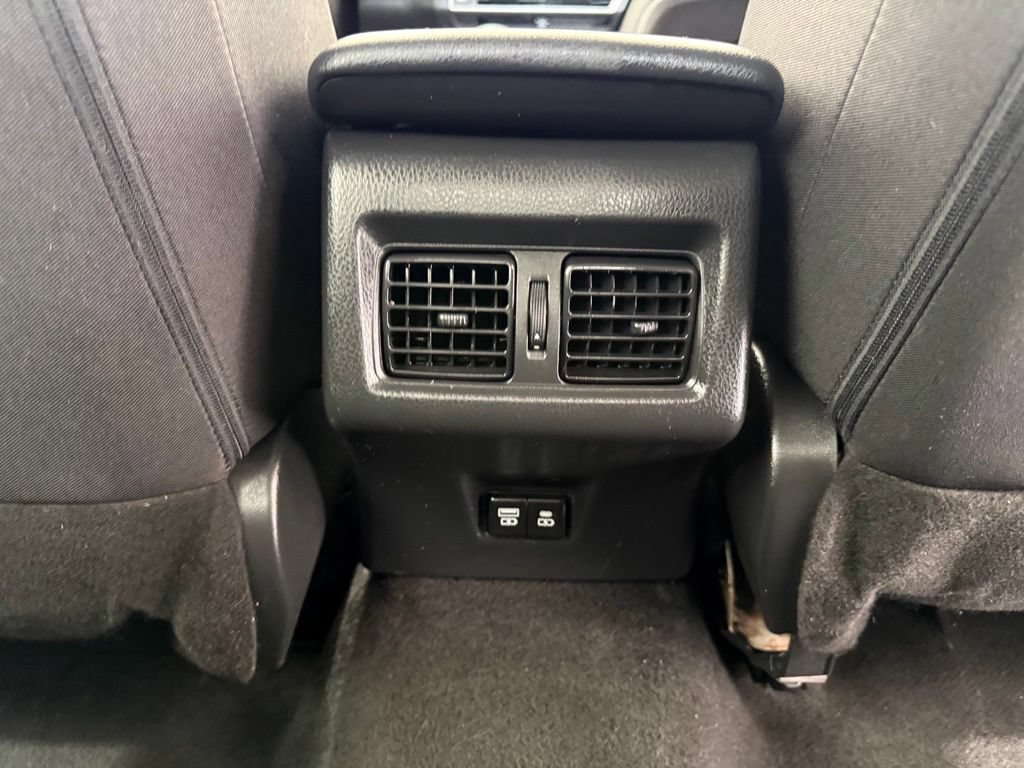 Used 2025 Toyota Camry LE FWD image 29