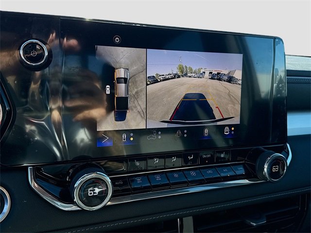 New 2024 Chevrolet Colorado LT w/ LT Convenience Package III image 24