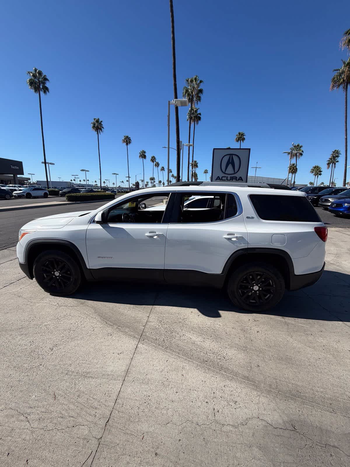 Used 2018 GMC Acadia SLT FWD image 6
