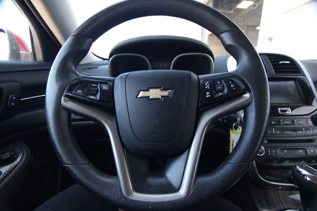 Used 2015 Chevrolet Malibu LT w/ Power Convenience Package FWD image 17