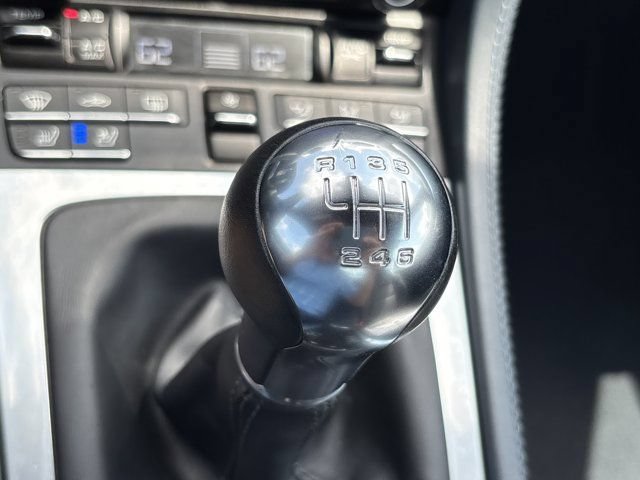 Used 2024 Porsche 718 Cayman w/ Premium Package RWD image 33