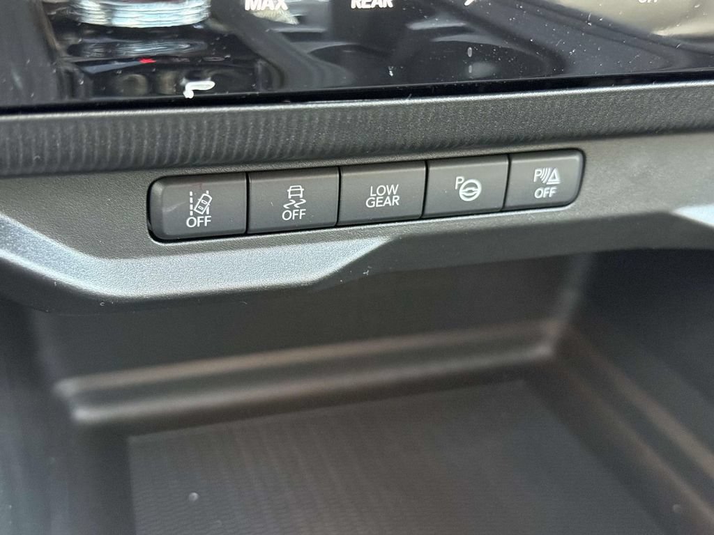New 2026 Jeep Cherokee Overland AWD/4WD image 30