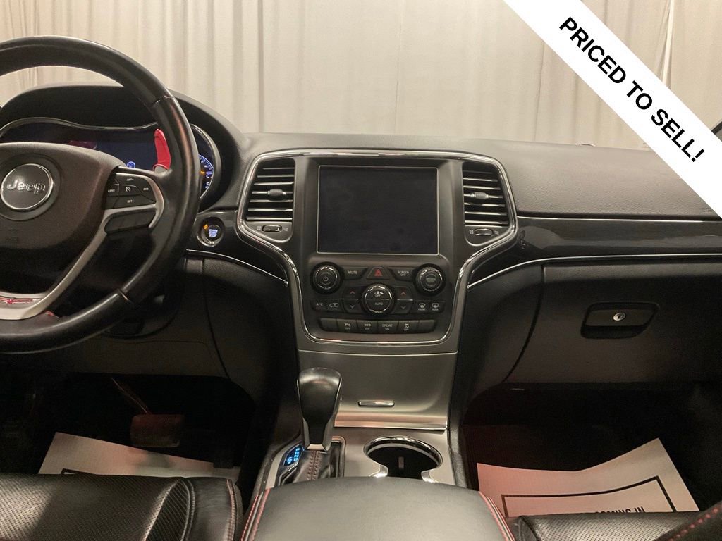 Used 2018 Jeep Grand Cherokee Trailhawk w/ Trailhawk Luxury Group AWD/4WD image 2