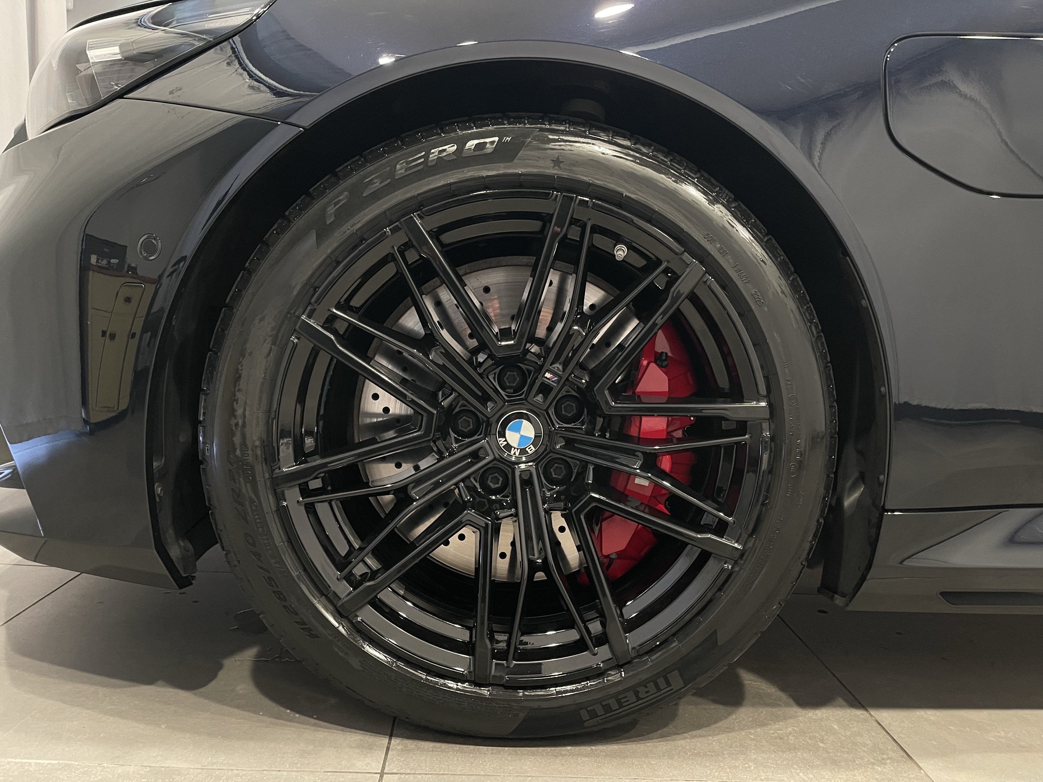 Certified 2025 BMW M5 w/ Executive Package AWD/4WD image 7