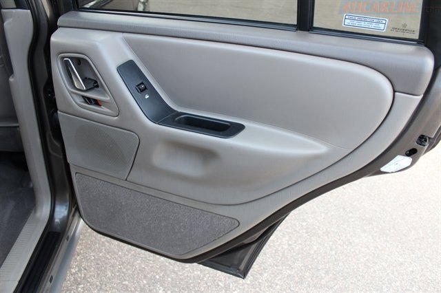 Used 2000 Jeep Grand Cherokee Laredo image 31