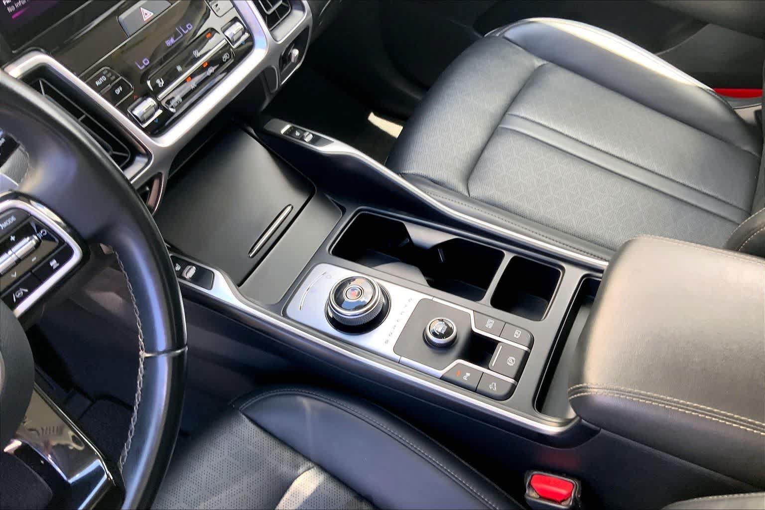 Used 2023 Kia Sorento EX w/ Panoramic Sunroof Package FWD image 16