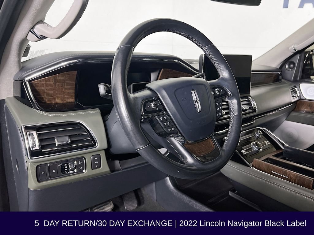 Used 2022 Lincoln Navigator Black Label image 11