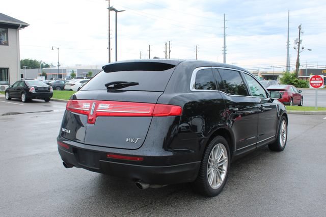 Used 2019 Lincoln MKT AWD image 43